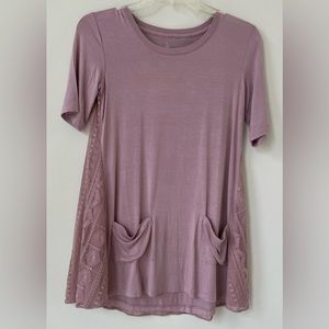 LOGO Lori Goldstein women’s casual tunic short sleeve.